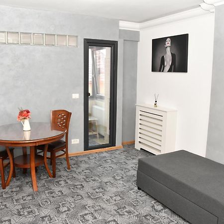 Apartament Luxury - Promenada Mall Craiova Exterior foto